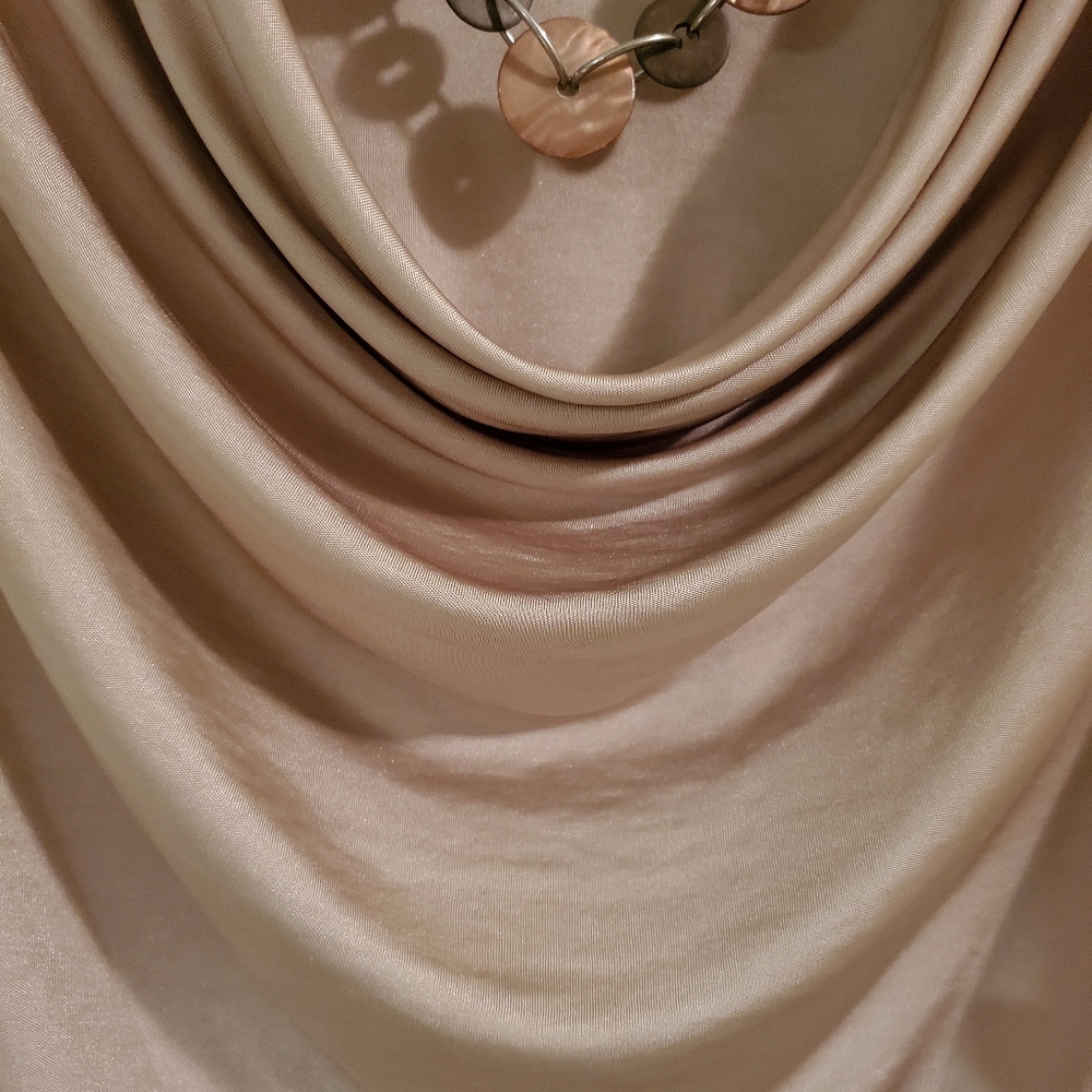 Blouse - Picture 2 of 3